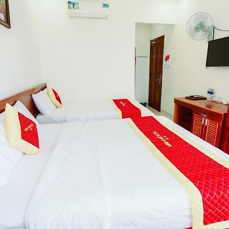 Minh Khue Hotel Куїнон Екстер'єр фото