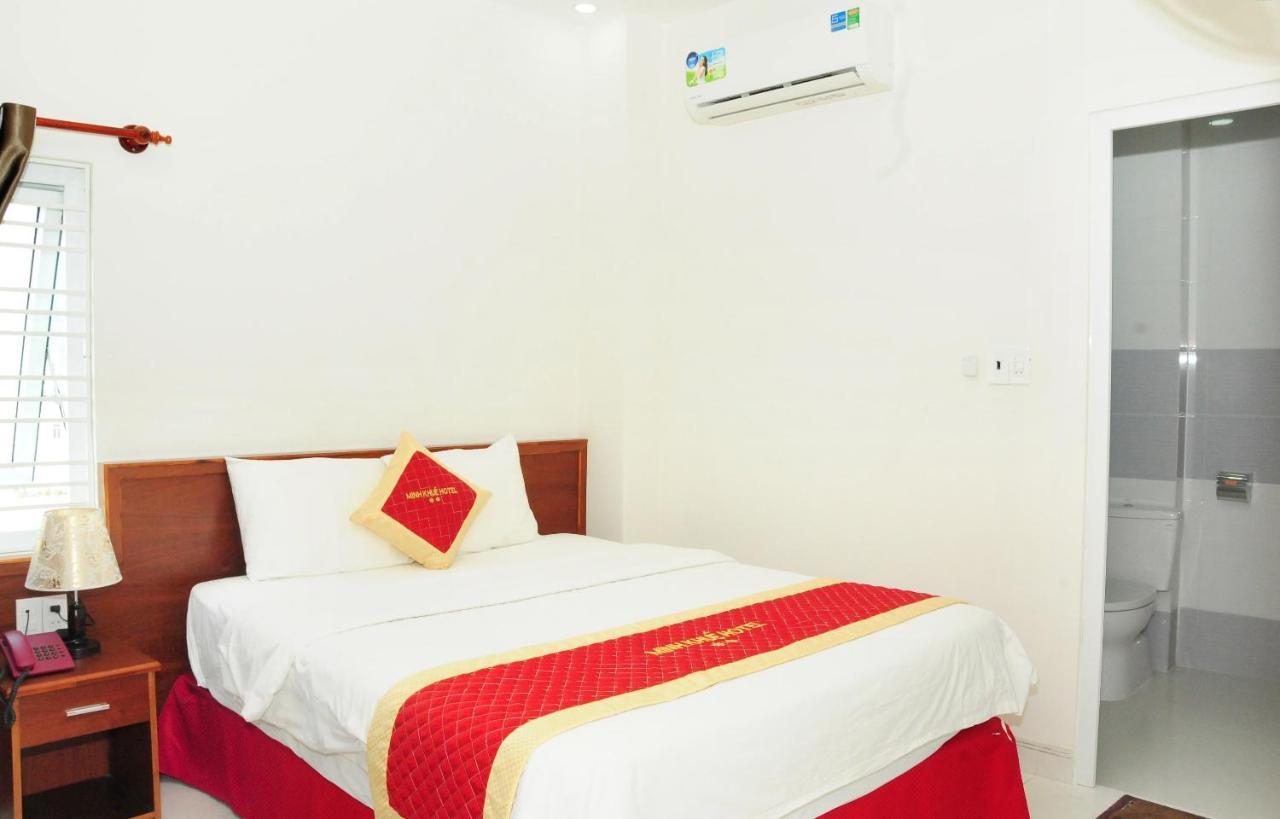 Minh Khue Hotel Куїнон Екстер'єр фото
