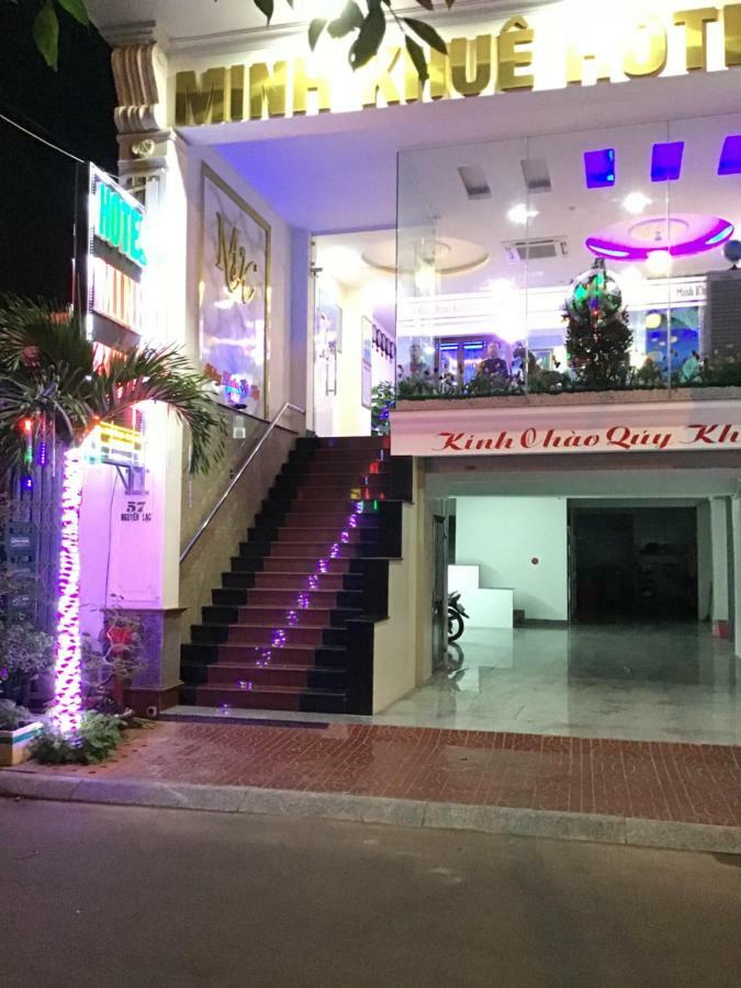 Minh Khue Hotel Куїнон Екстер'єр фото